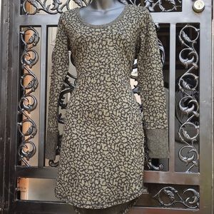 🚨B2G1 KAVU Green Gray Long Sleeved Thumb Hole Light Sweater Dress